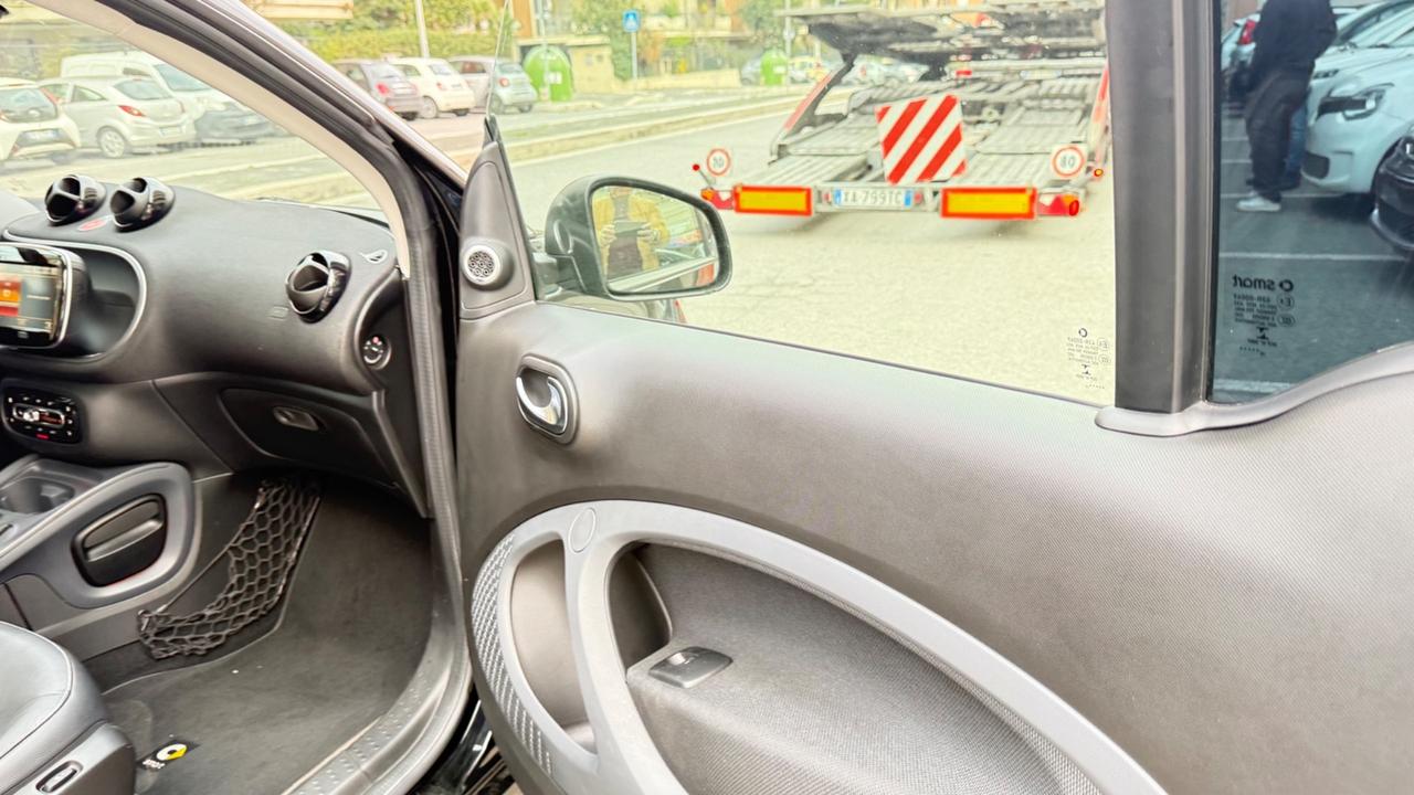 Smart ForTwo 90 0.9 Turbo twinamic Prime LED NAVI JBL KAMERA RADAR PACK BRABUS PANORAMA PDC