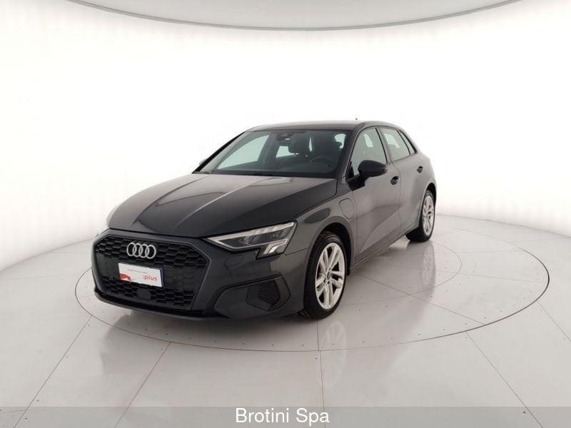 Audi A3 A3 SPB 40 TFSI e S tronic Business Advanced