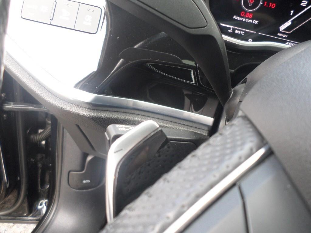 Audi Q3 RS Q3 quattro S tronic