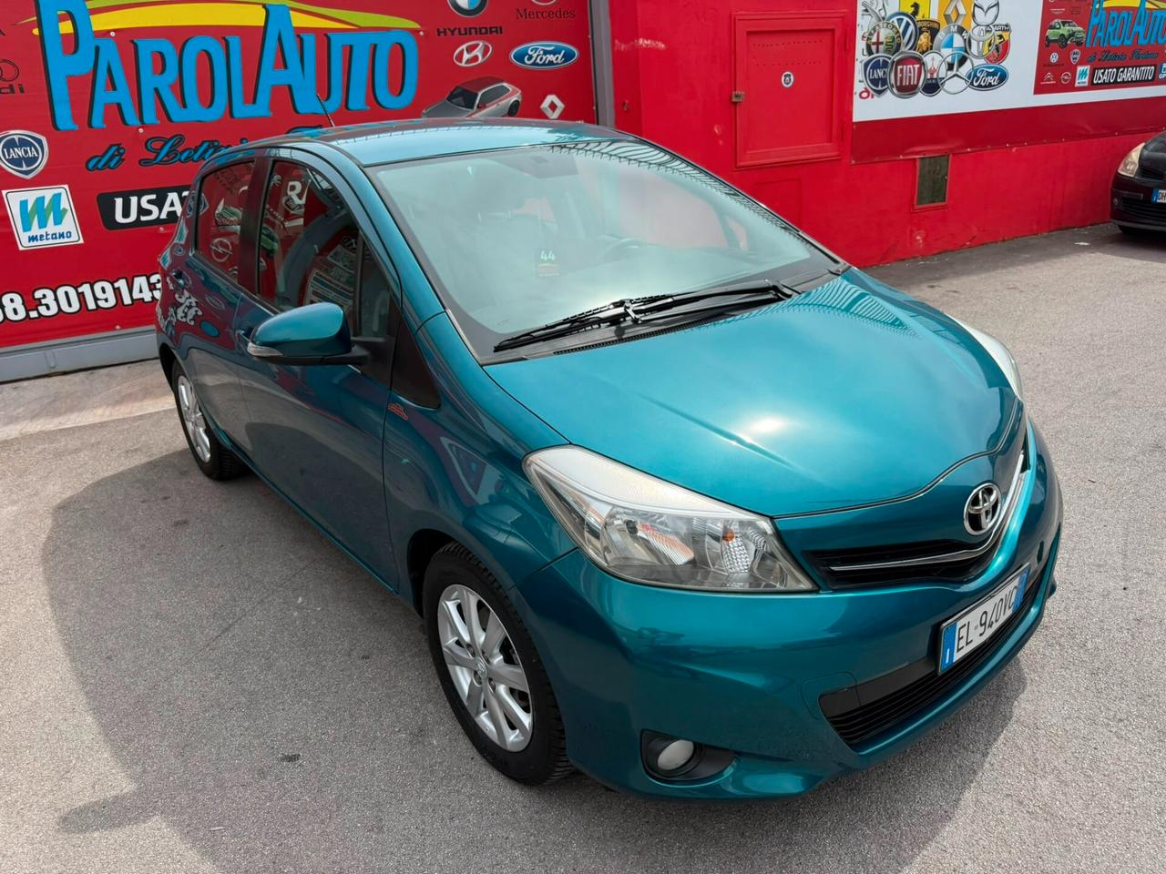 Toyota Yaris 1.0 69cv Lounge - 2012