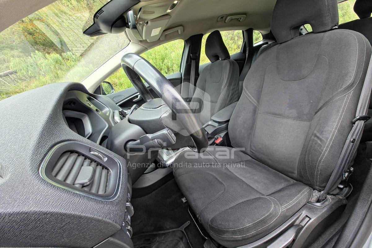 VOLVO V40 D2 Kinetic