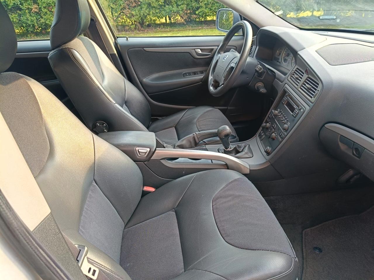 Volvo XC70 2.4 D 20V (163CV) MANUALE