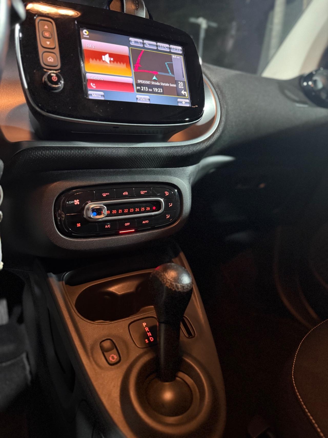 SMART FORTWO 70 1.0 twinamic Passion navi - led