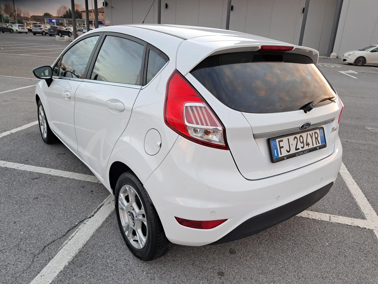 Ford Fiesta 1.4 5p. Bz.- GPL Titanium