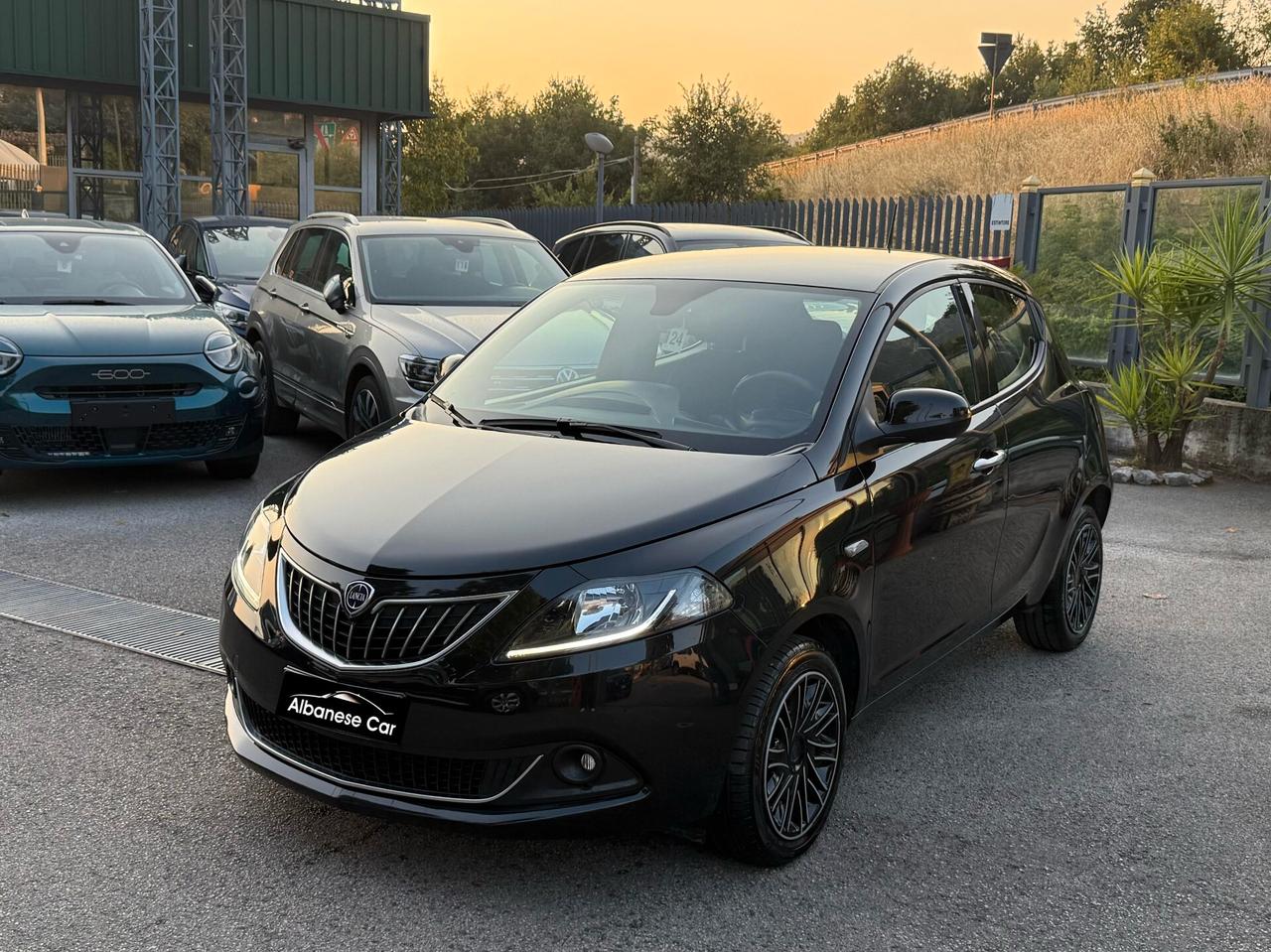 Lancia Ypsilon 1.0 FireFly S&S Hybrid Gold