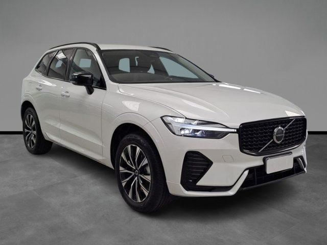 VOLVO XC60 B4 (d) automatico Plus Dark