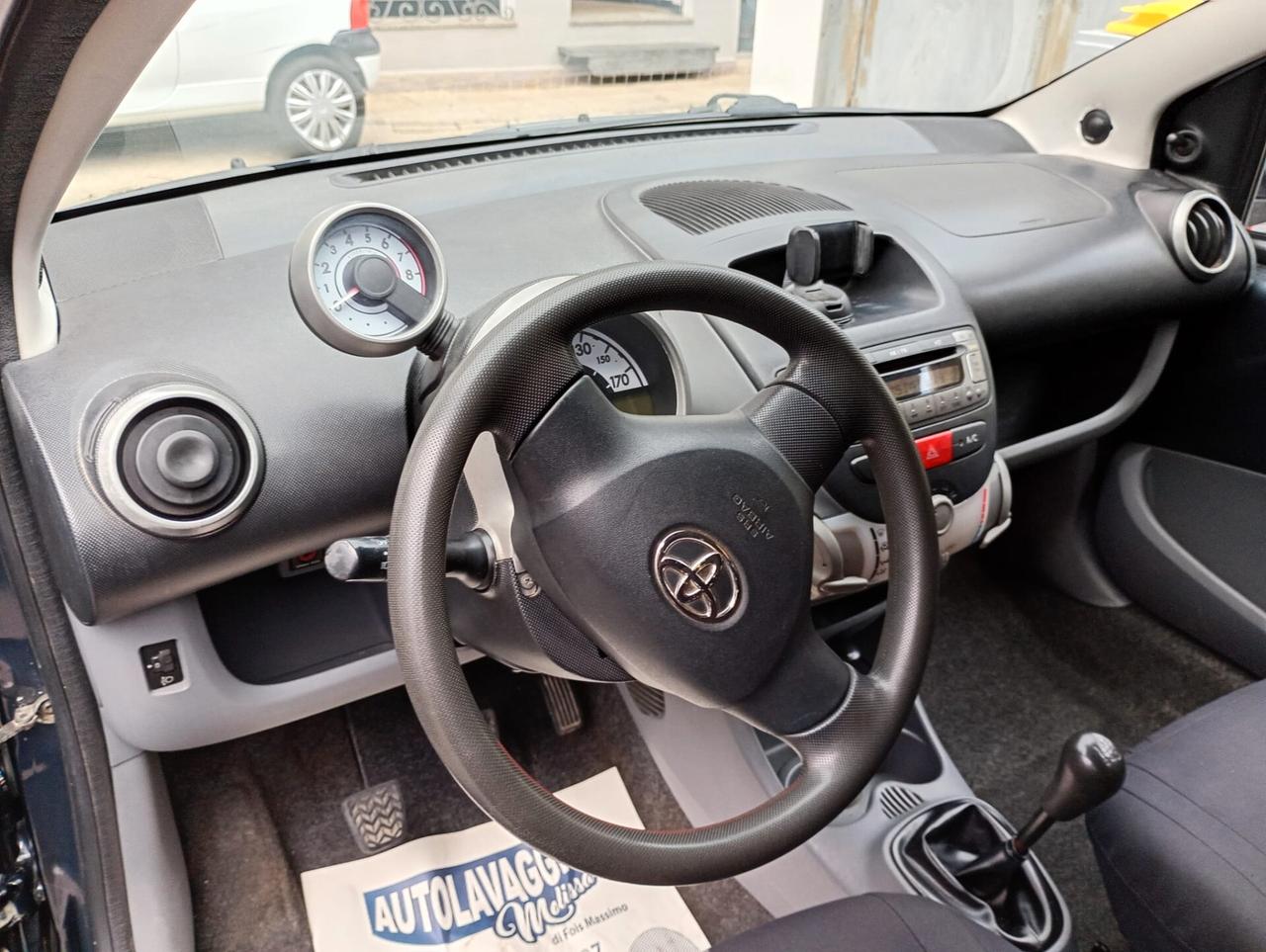 Toyota Aygo 1.0 12V VVT-i 5 porte Sol