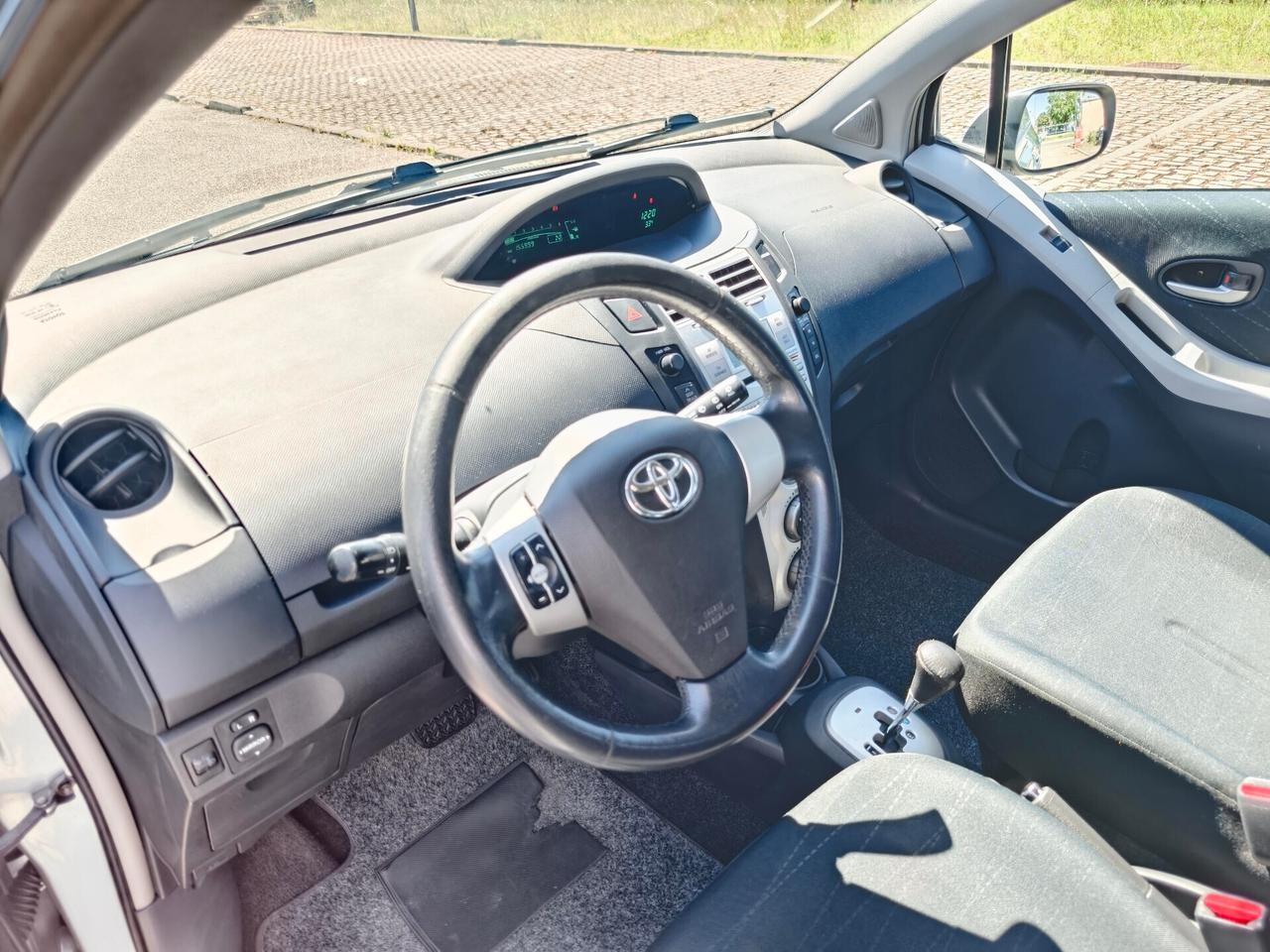 Toyota Yaris 1.4 D-4D Sol Automatica