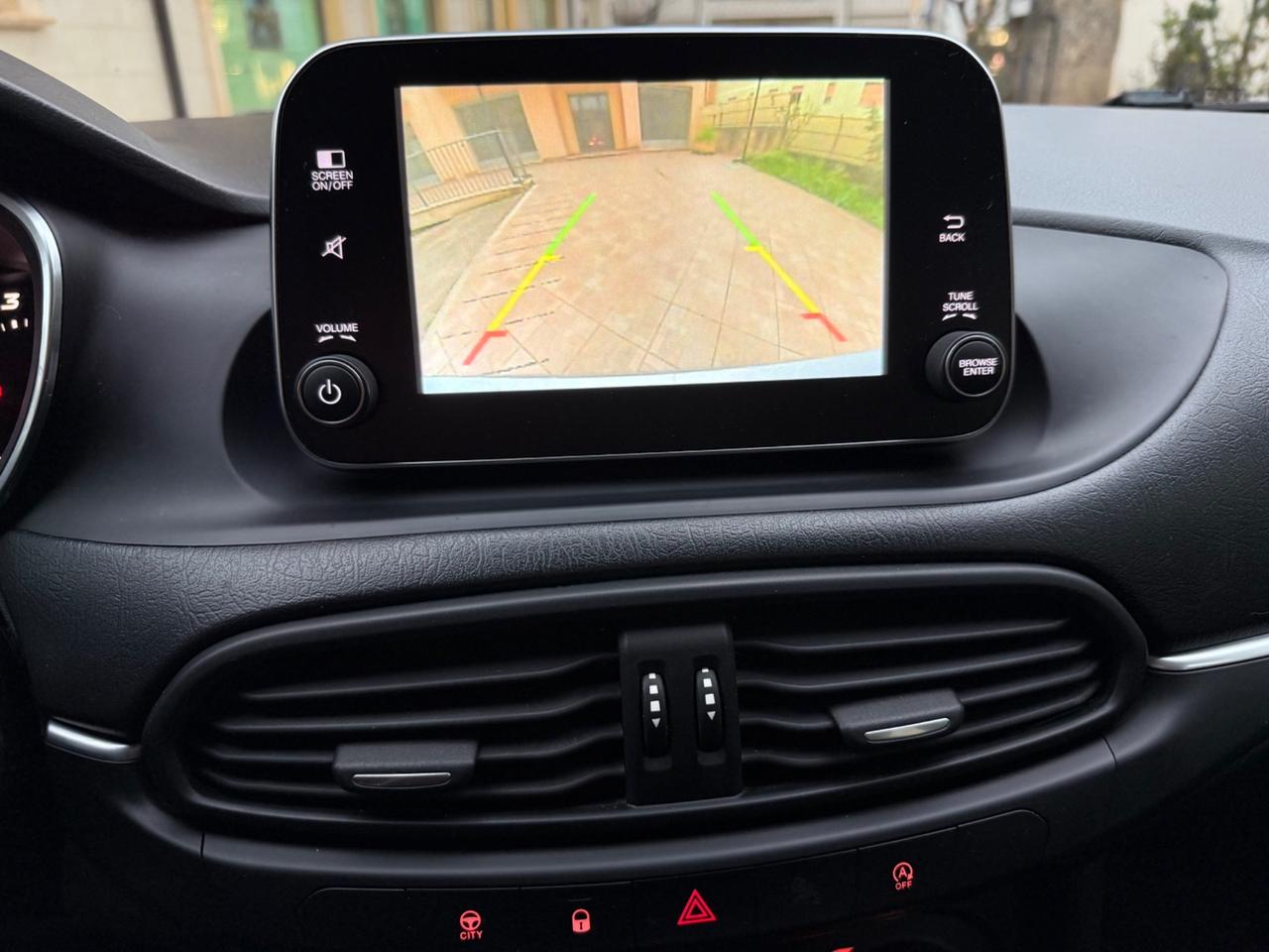 Fiat Tipo 1.6 Mjt S&S SW Lounge