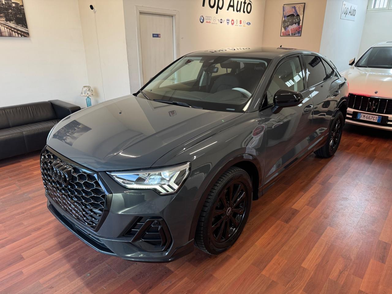 AUDI Q3 SPB 35 TDI S TRONIC IDENTITY BLACK - MY21