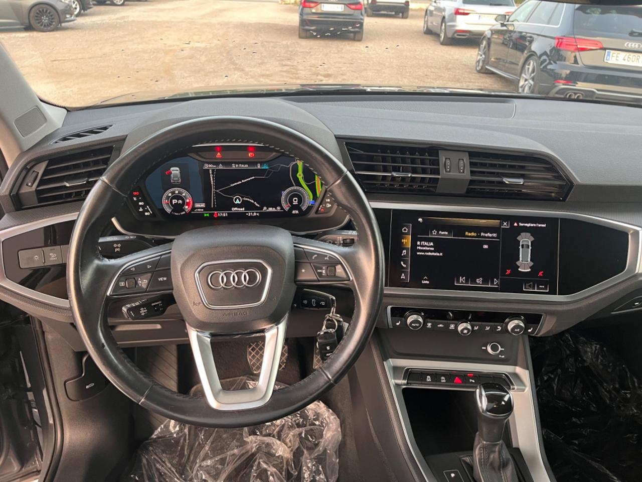 Audi Q3 40 TDI quattro S tronic Business Advanced