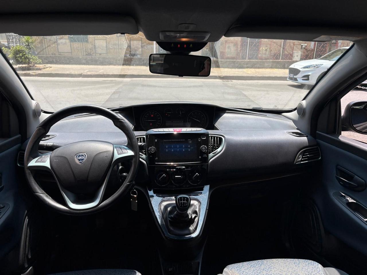 Lancia Ypsilon 1.0 FireFly 5 porte S&S Hybrid