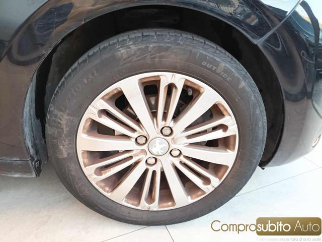 PEUGEOT 208 GPL Allure ( Garanzia 12 Mesi)