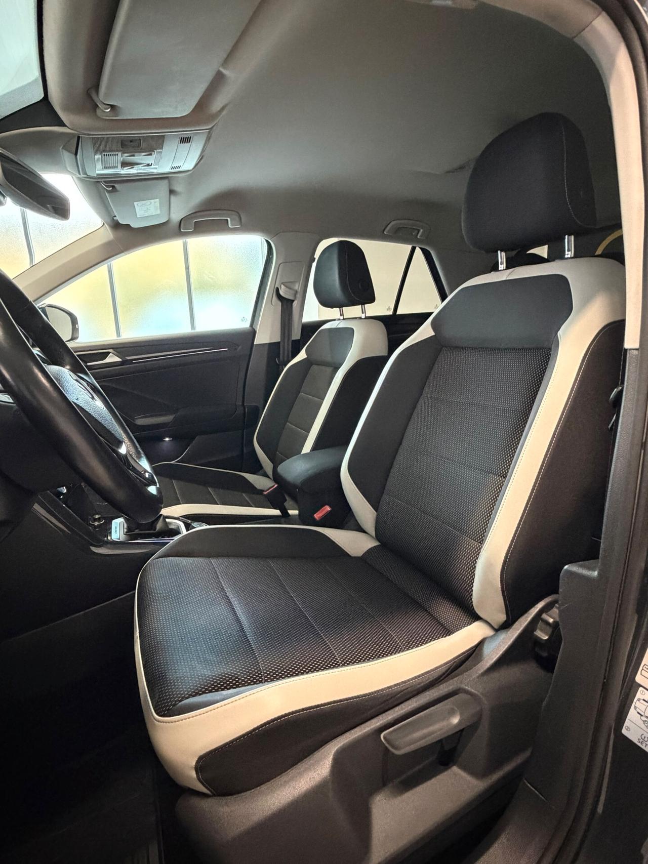 Volkswagen T-Roc 2.0 TDI SCR 150 CV DSG Business BlueMotion Technology