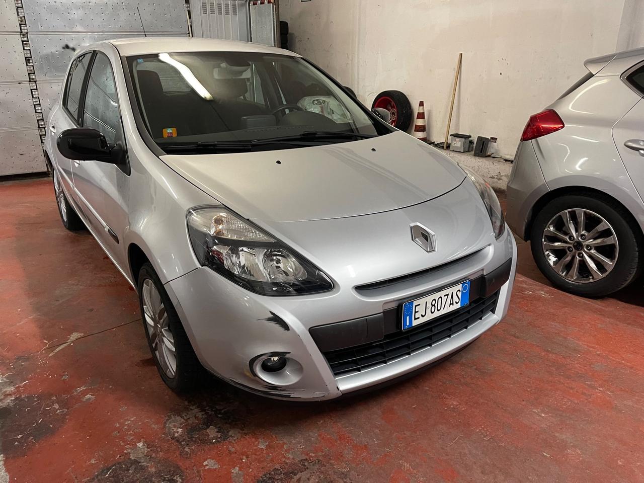 Renault Clio 1.2 16V 5 porte Dynamique