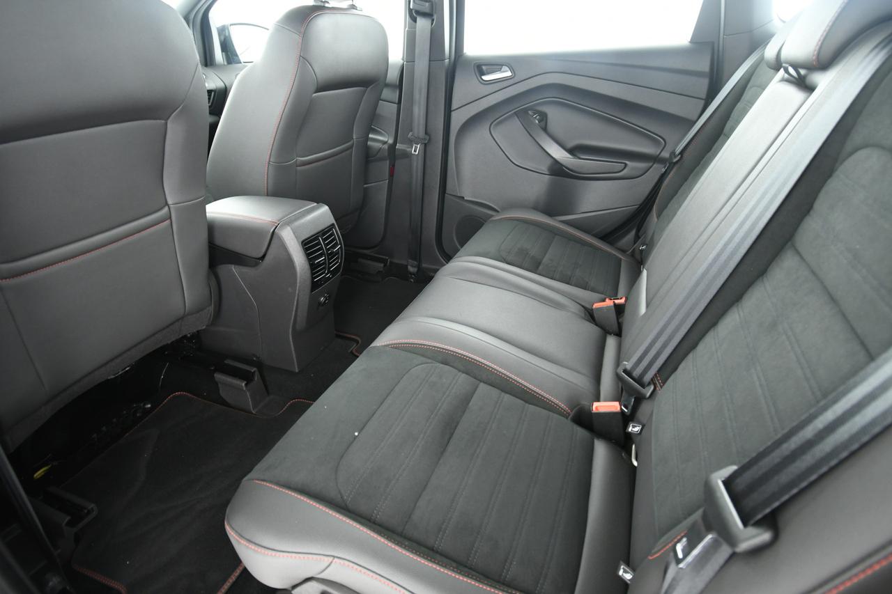 FORD Kuga 1.5 ecoboost ST-Line s&s 2wd 120cv NEOPATENTATI+ALCANTARA