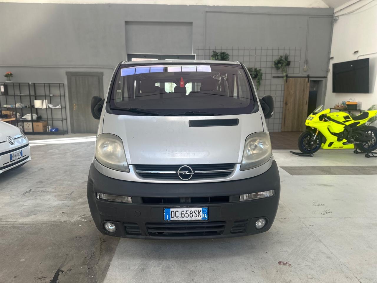 Opel Vivaro 27 1.9 CDTI/80CV PC-TN Combi