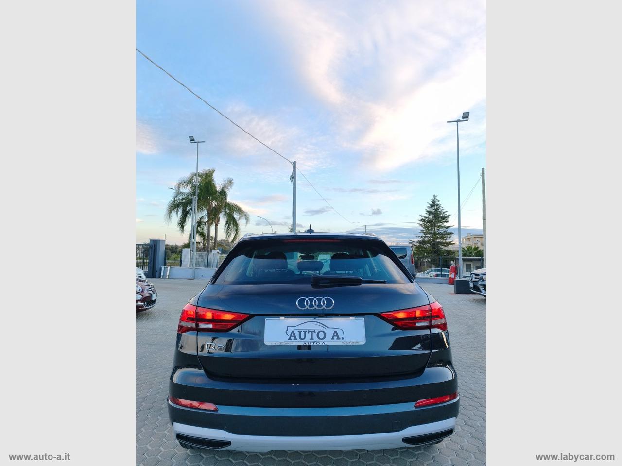 AUDI Q3 35 TDI S tronic Business Advanced
