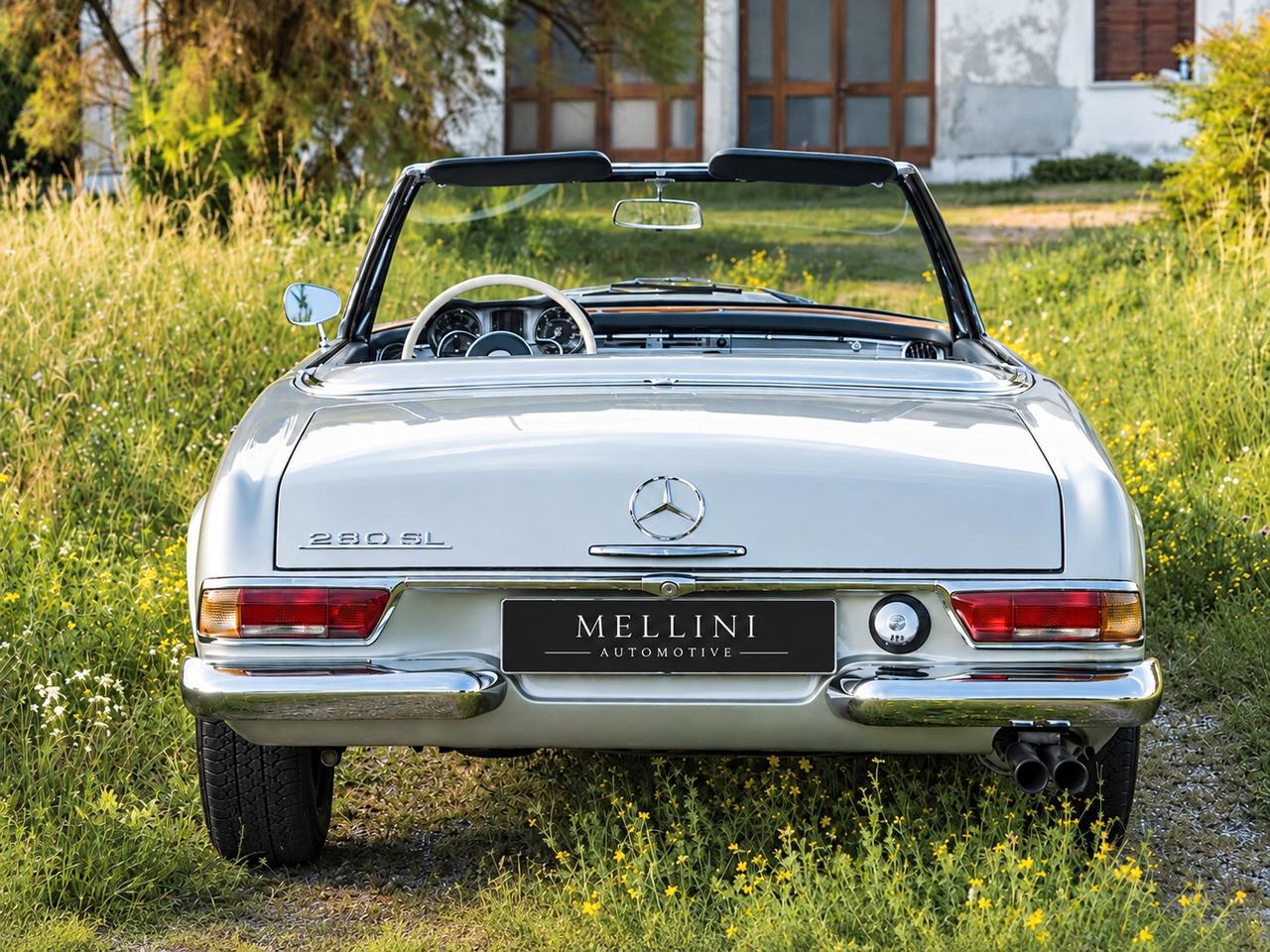 Mercedes-benz SL 230 Pagoda W113