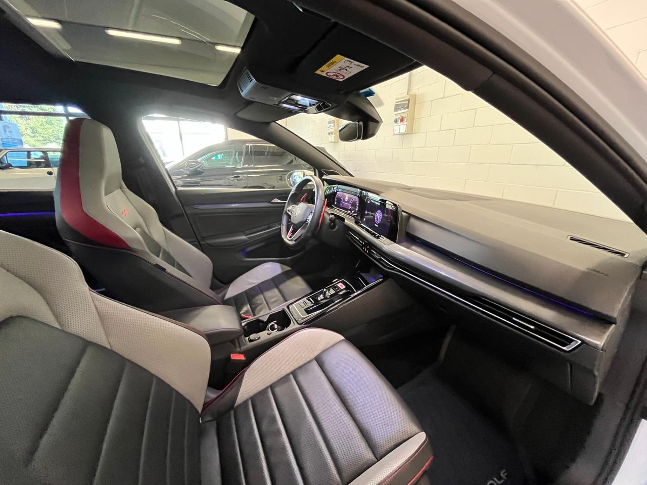 Volkswagen Golf 2.0 GTI TSI 245CV DSG