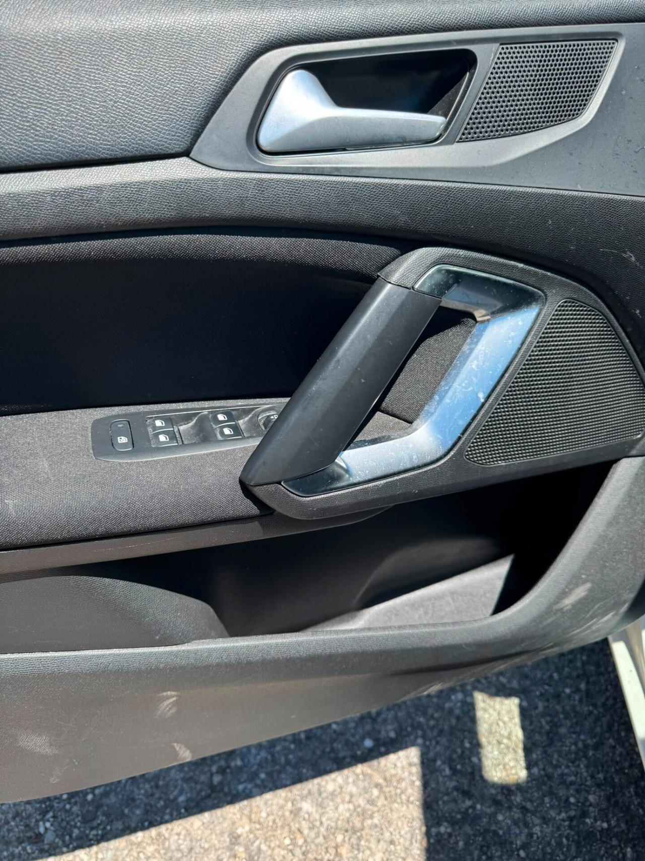 Peugeot 308 BlueHDi 100 S&S SW Business