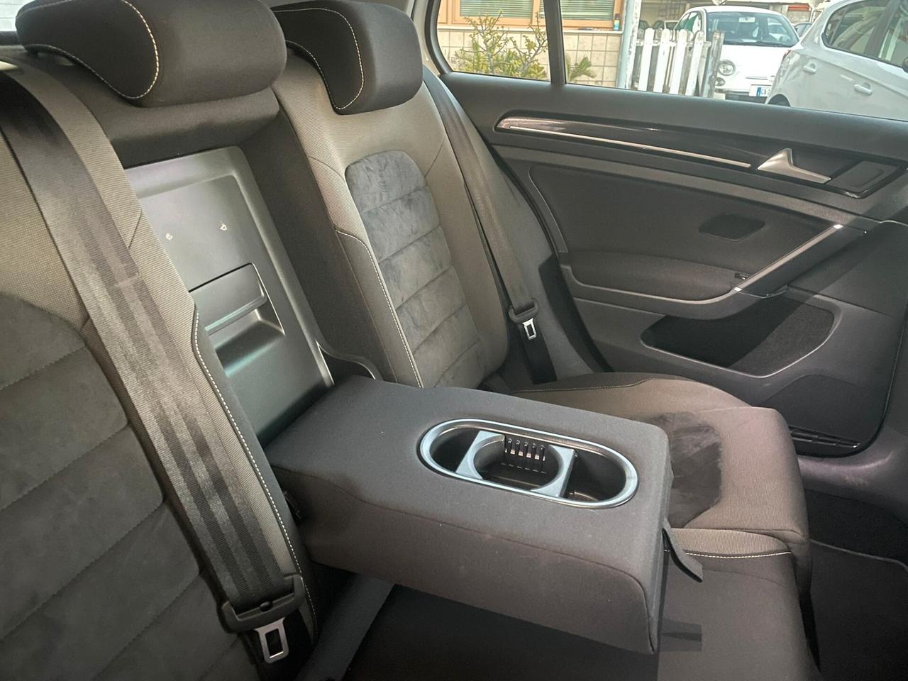 Volkswagen Golf 1.6 TDI 110 CV DSG 5p. Highline BlueMotion Technology