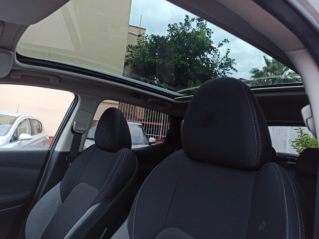 Nissan Qashqai 1.5 dCi 110 cv N-Connecta Tetto Panoramico