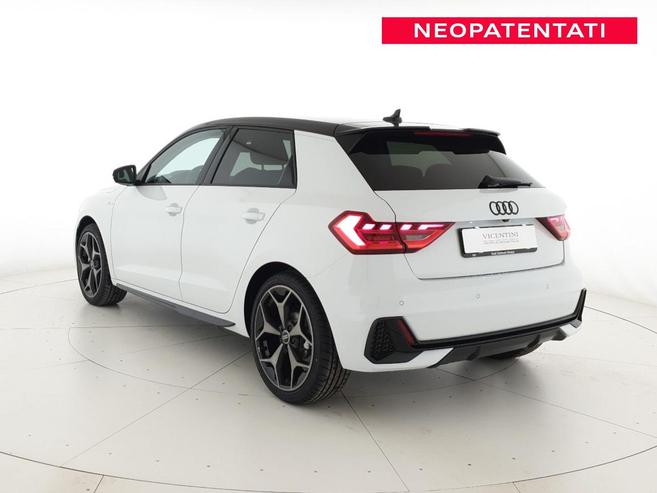 Sportback 30TFSI 116CV S tronic Identity Black