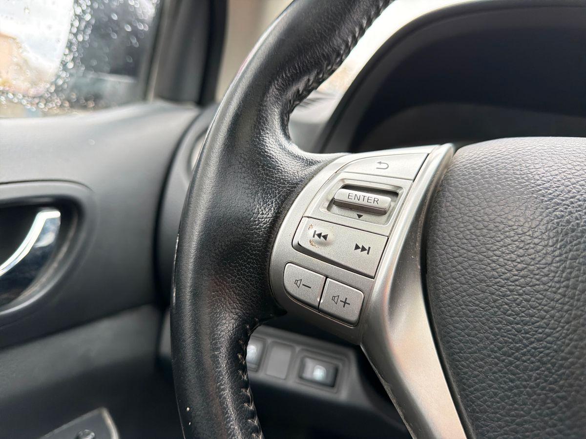 NISSAN Navara 2.3 dci d.cab Tekna 4wd 190cv auto my19