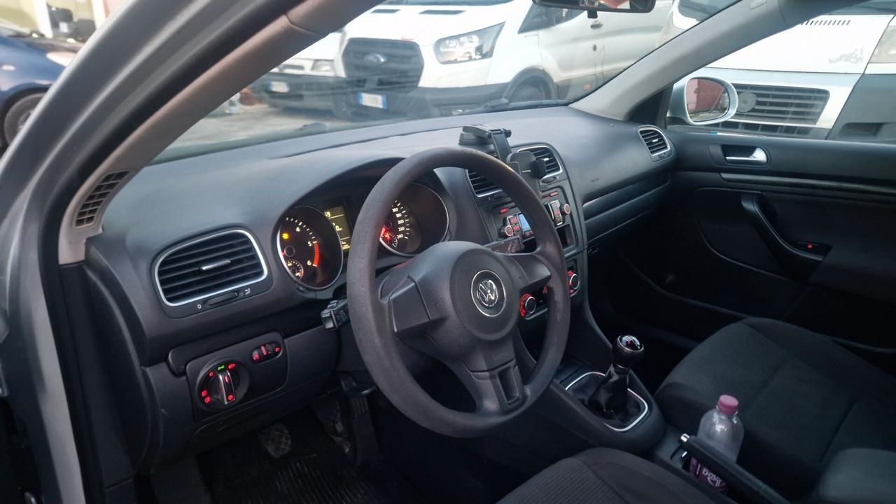 Volkswagen Golf 1.6 TDI DPF 5p. Highline