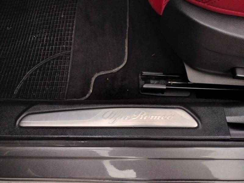 Alfa Romeo Giulia Giulia 2.2 Turbodiesel 210 CV AT8 AWD Q4 Veloce