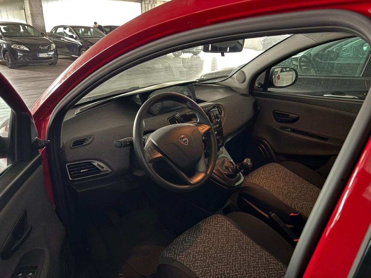 LANCIA Ypsilon 3ª serie - Ypsilon 1.0 FireFly 5 porte S&S Hybrid Si