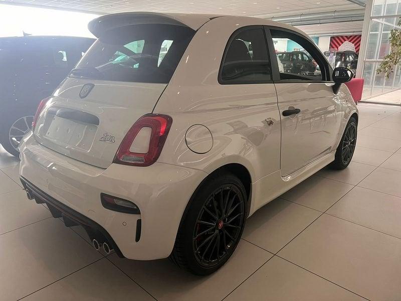 Abarth 695 1.4 t-jet Turismo 180cv