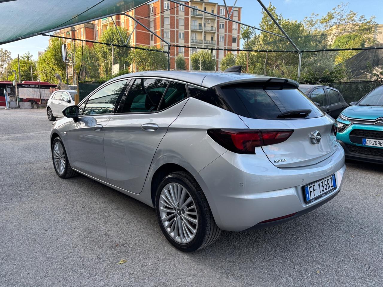 Opel Astra 1.6 CDTi 110CV 5 porte Innovation OK NEOPATENTATI