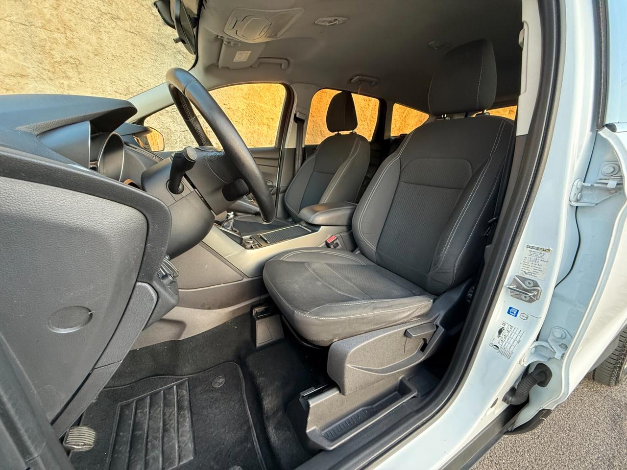 Ford Kuga Titanium/1.5 120CV/CAR PLAY/RETRO/KYLESS