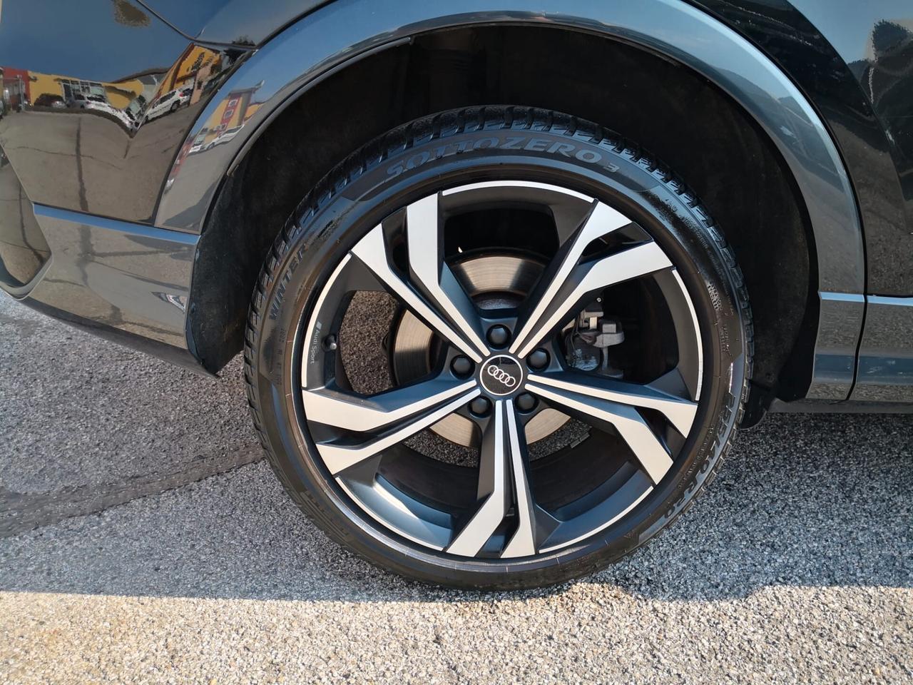 Audi Q3 SPB Sportback 35 TFSI Plug-in S tronic line ***UNIPROPRIETARIO***
