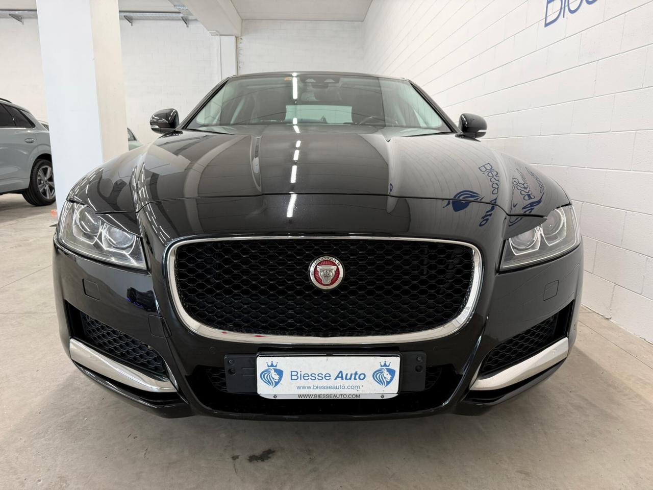 Jaguar XF 2.0 D 180 CV aut. Prestige