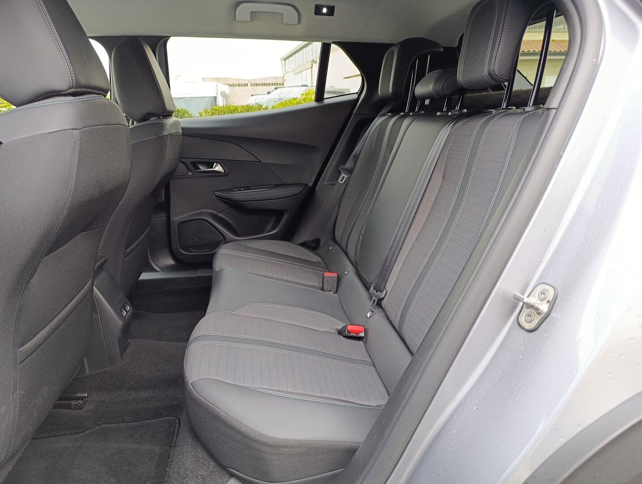 Peugeot 2008 1.5 bluehdi Allure Pack s&s 130cv eat8