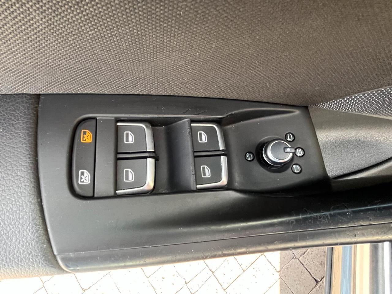 Audi Q3 2.0 TDI 184 CV quattro S tronic Sport S-LINE