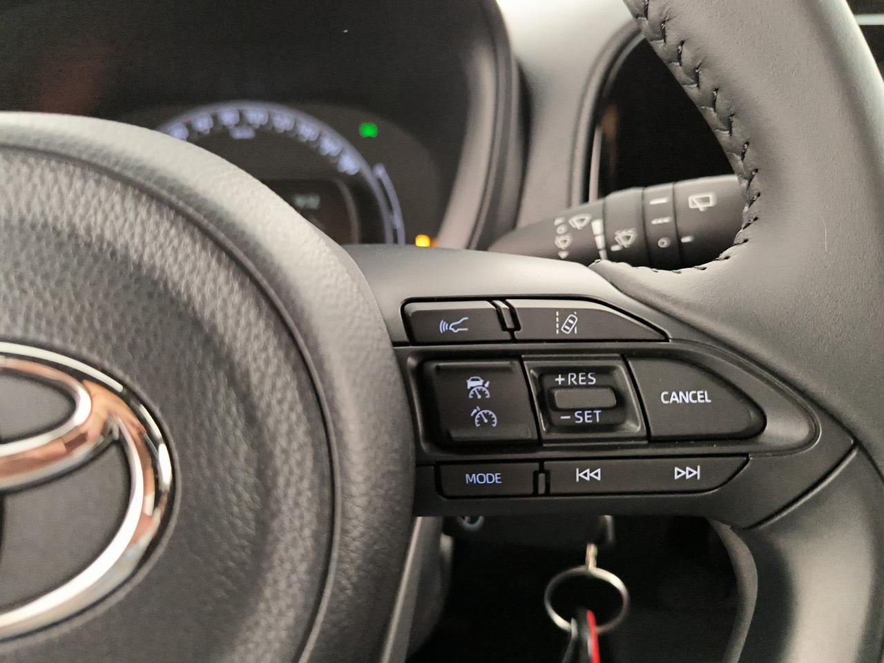 Toyota Aygo x 1.0 active 72cv