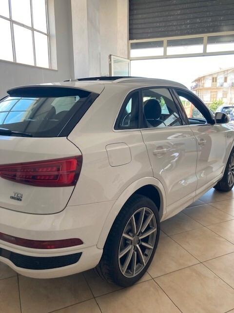 Audi Q3 2.0 TDI 150 CV quattro S tronic Sport