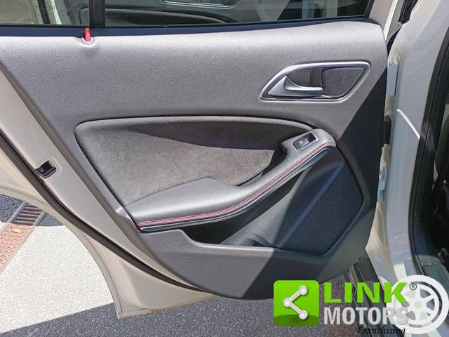 MERCEDES-BENZ GLA 200 d Automatic 4Matic Premium