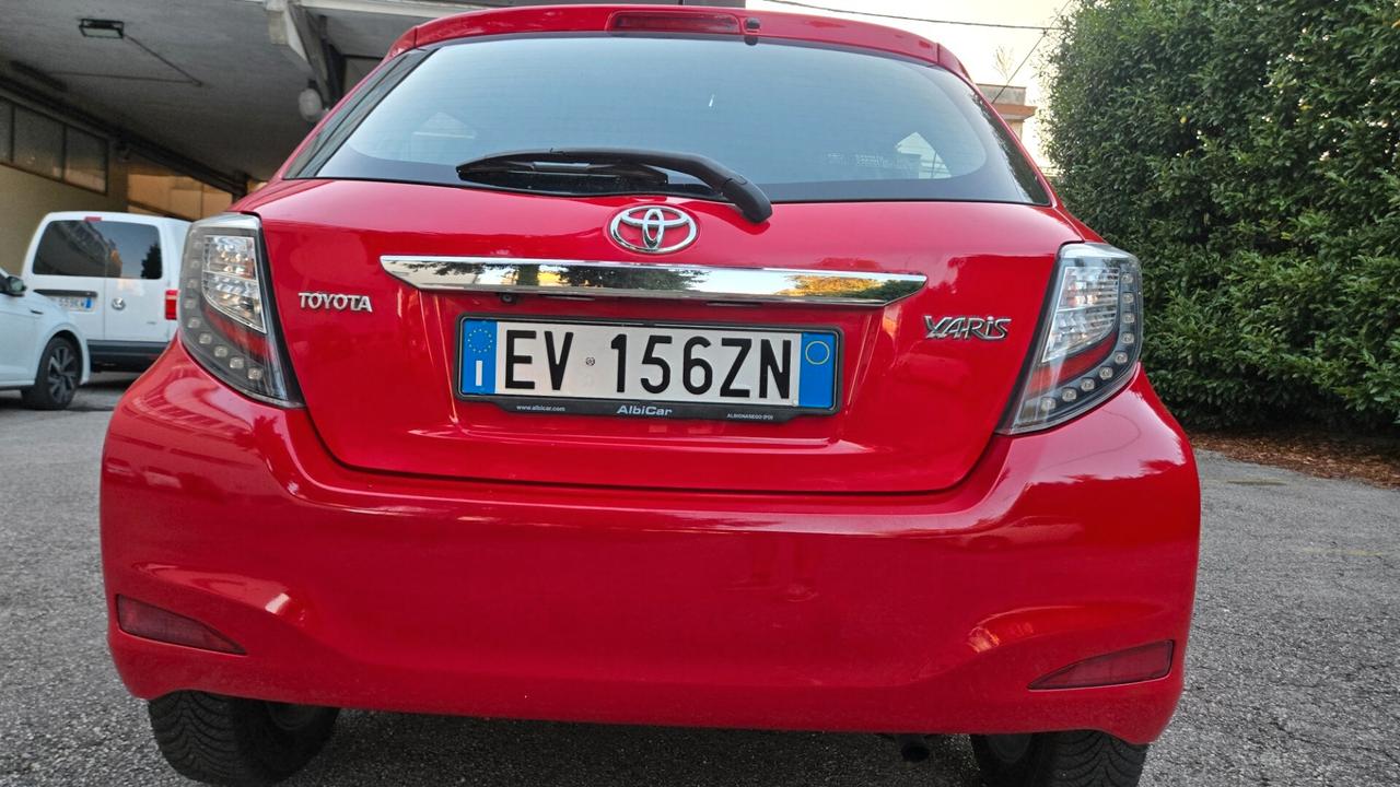 Toyota Yaris 1.0 5 porte Lounge