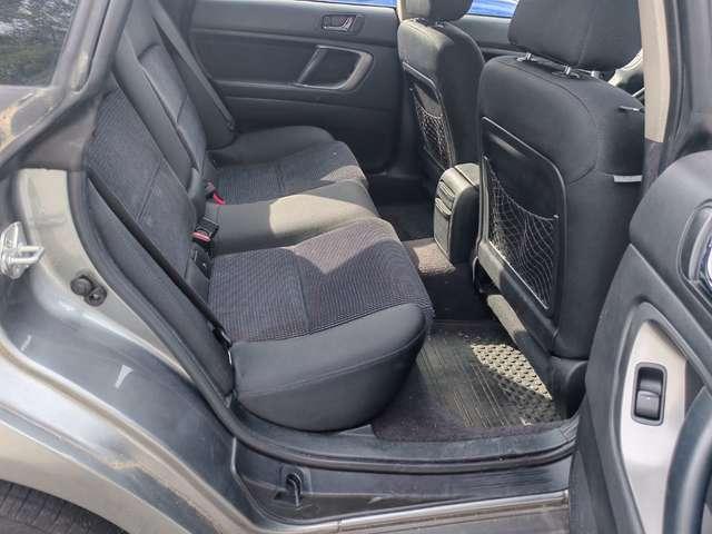 Subaru OUTBACK Outback III 2003 2.5 auto