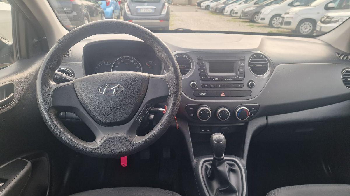 HYUNDAI - i10 - 1.0 MPI Sound Edition