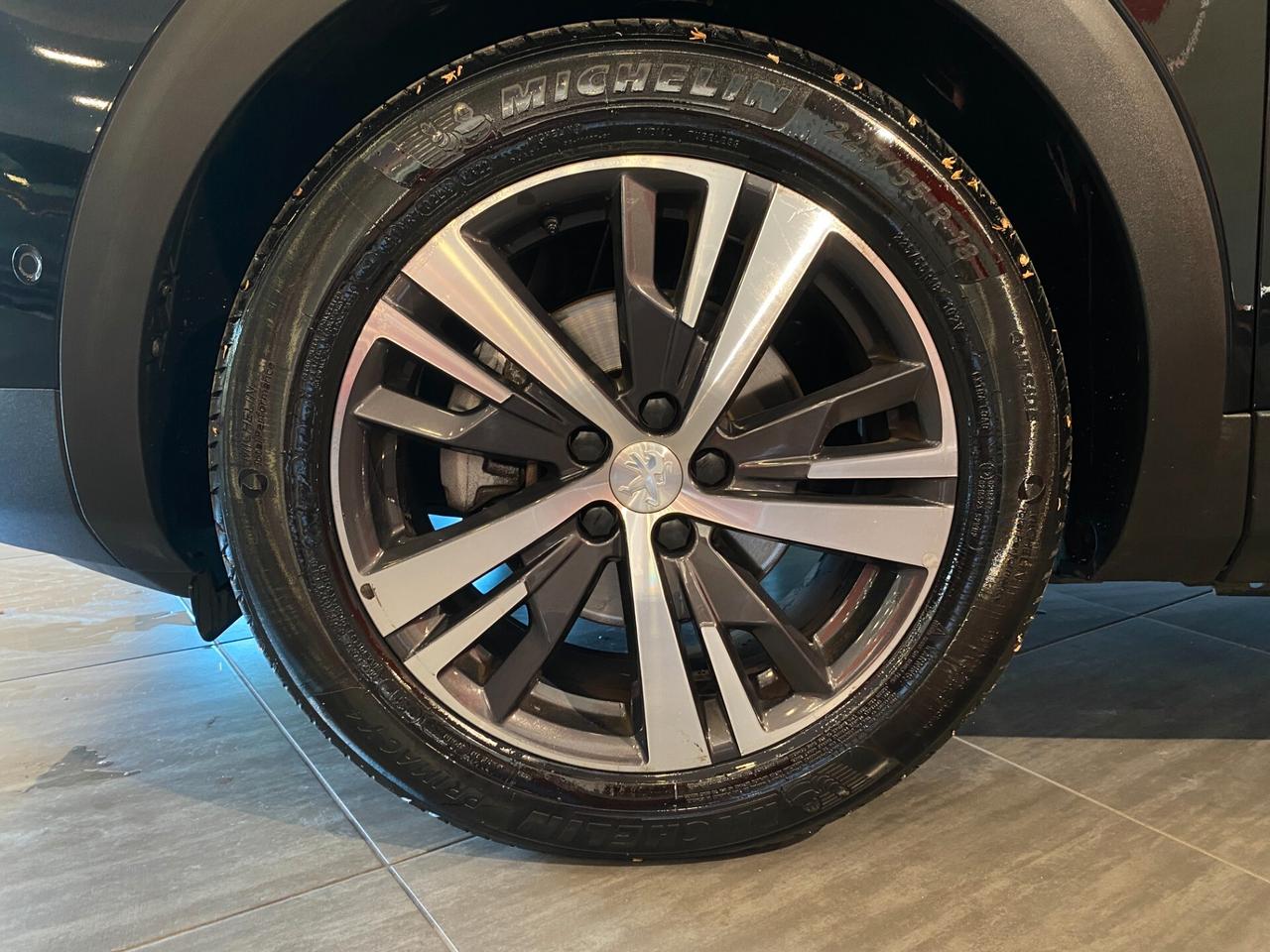 Peugeot 3008 BlueHDi 130 EAT8 Allure Pack