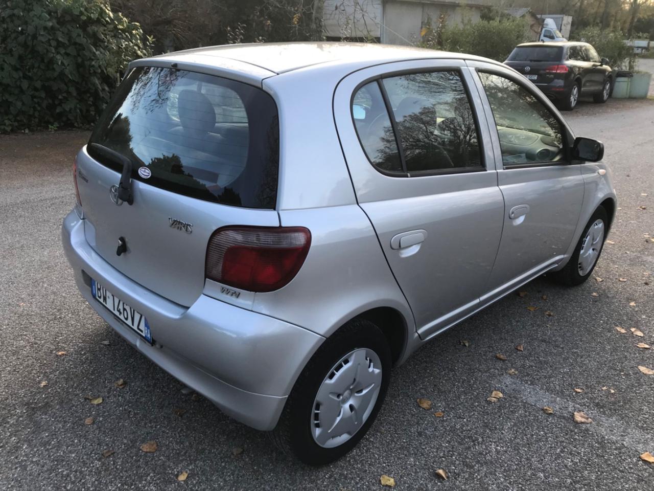 Toyota Yaris 1.3i 16V cat 5 porte Luna