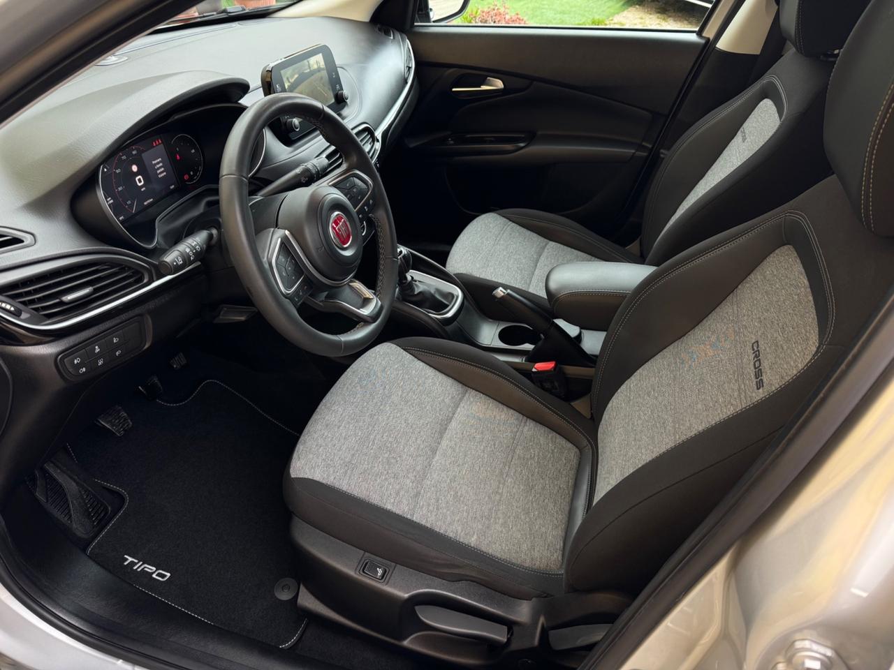 Fiat Tipo 1.6 Mjt S&S 5 porte Cross