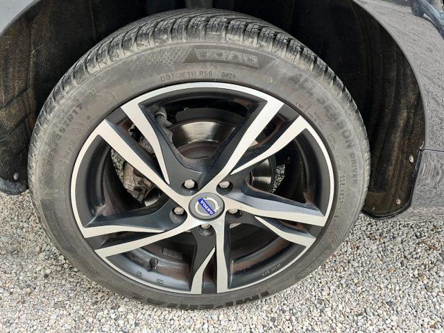 VOLVO V40 D3 Geartronic Momentum