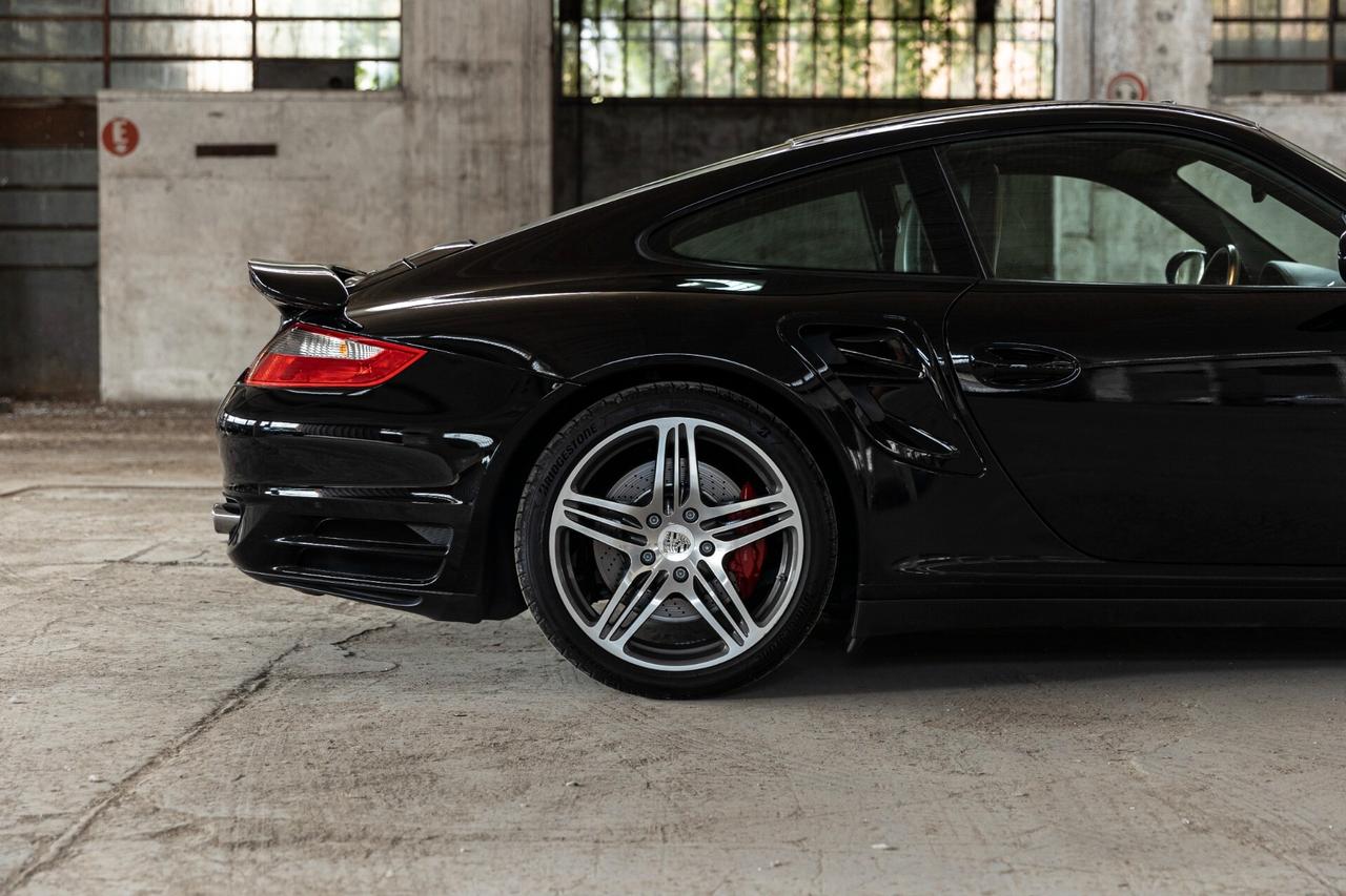 Porsche 911 Turbo Coupé